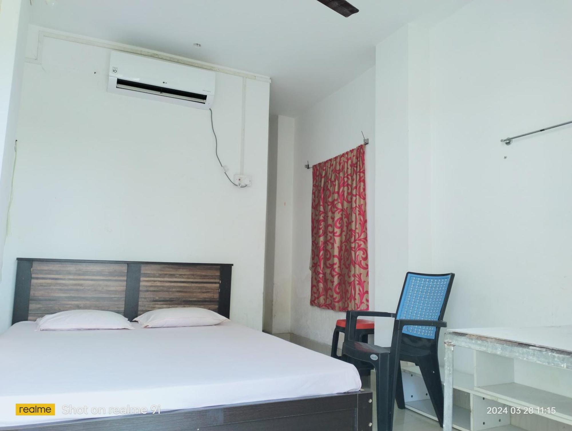 Kriya Yoga Wellness Hotel Dhablat Exterior foto